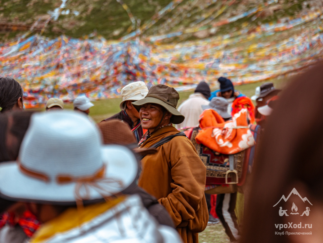 Летом на горе всегда много паломников