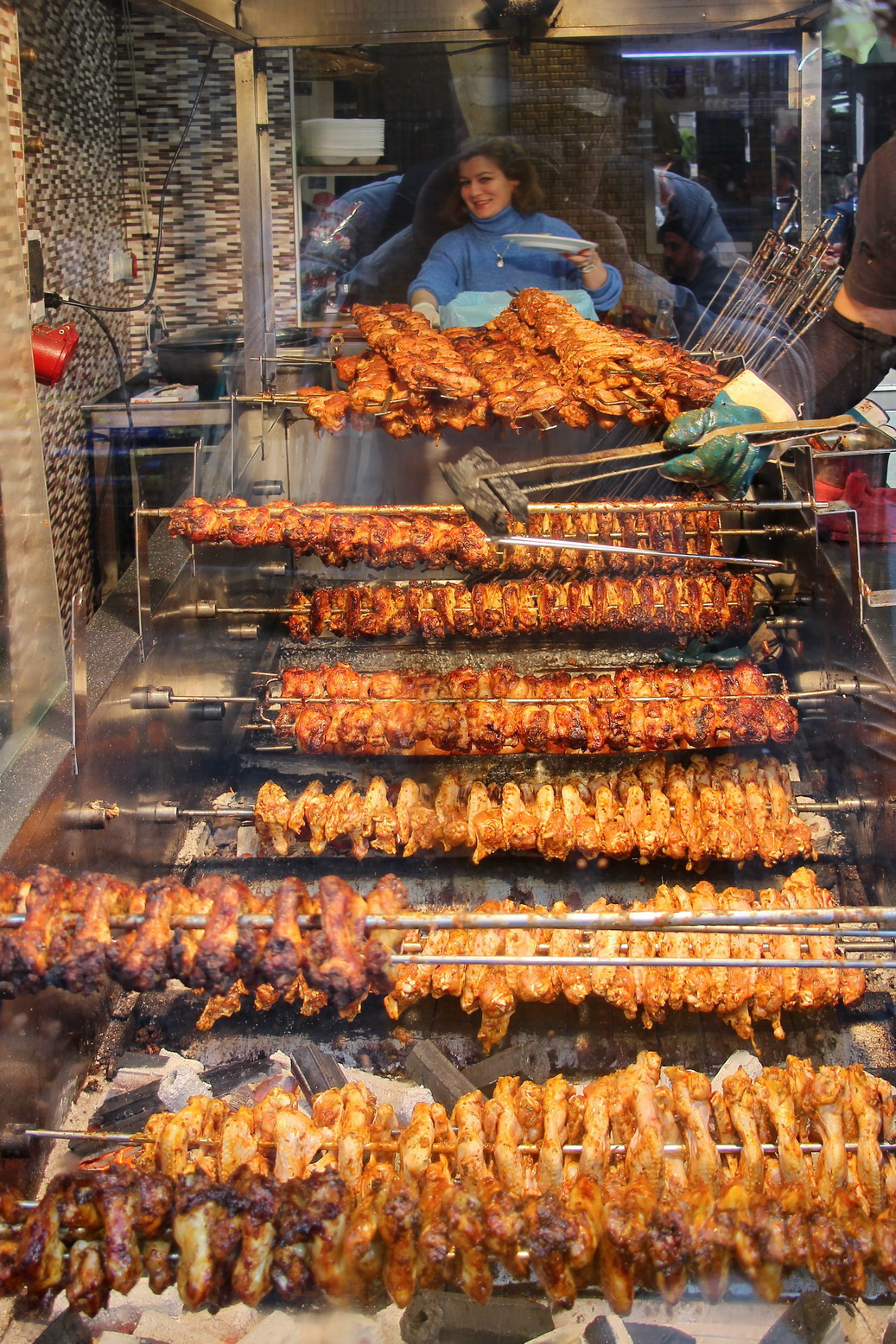 С рыбными конкурируют только мясные блюда