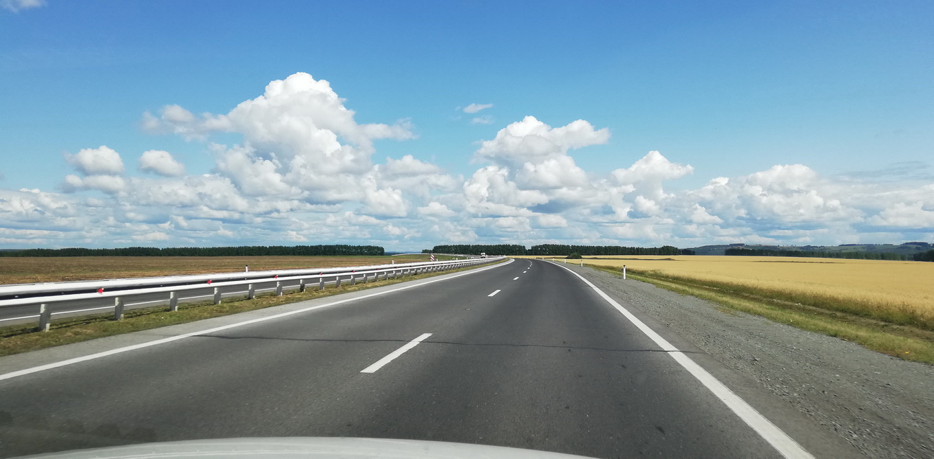 Федеральные трассы имеют хорошее асфальтовое покрытие