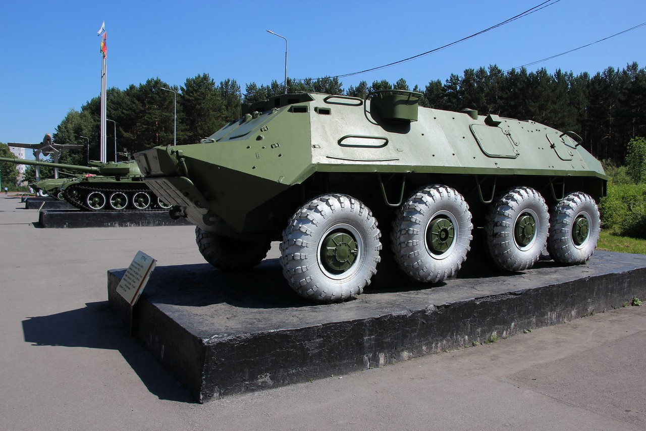 Выставка военной техники