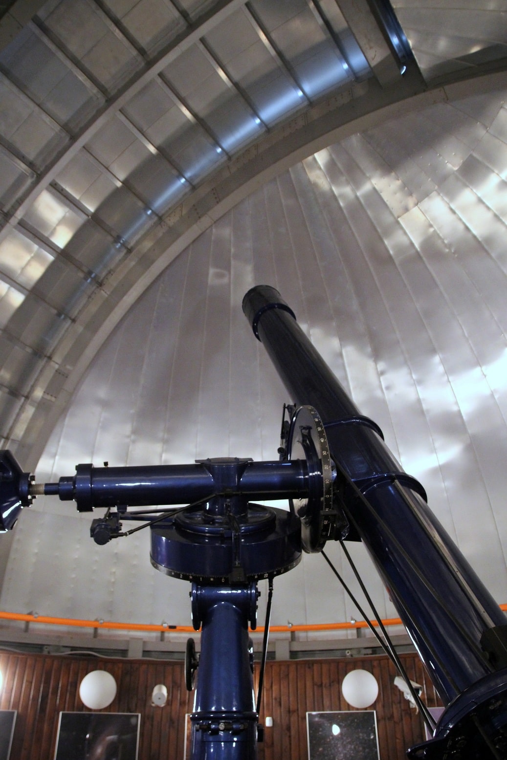 В Баксанах с 1980 года действует обсерватория «Пик Терскол»