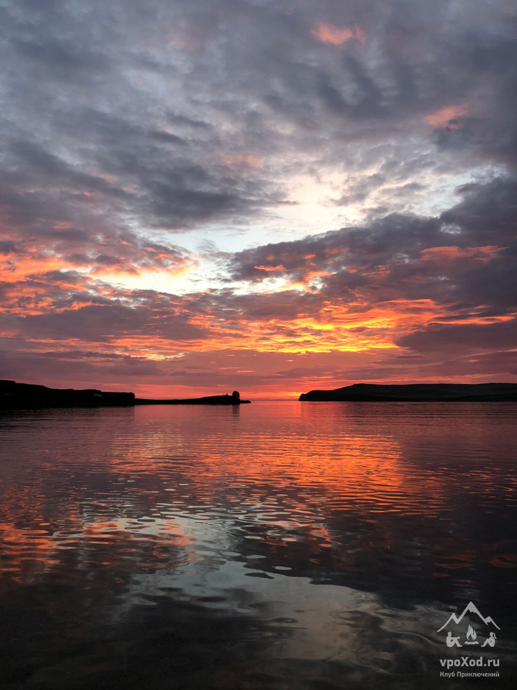 Естественным украшением острова являются рассветы и закаты