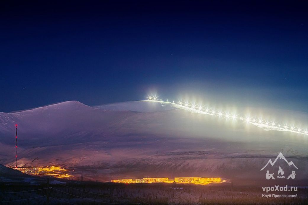 В темное время суток трассы освещаются
