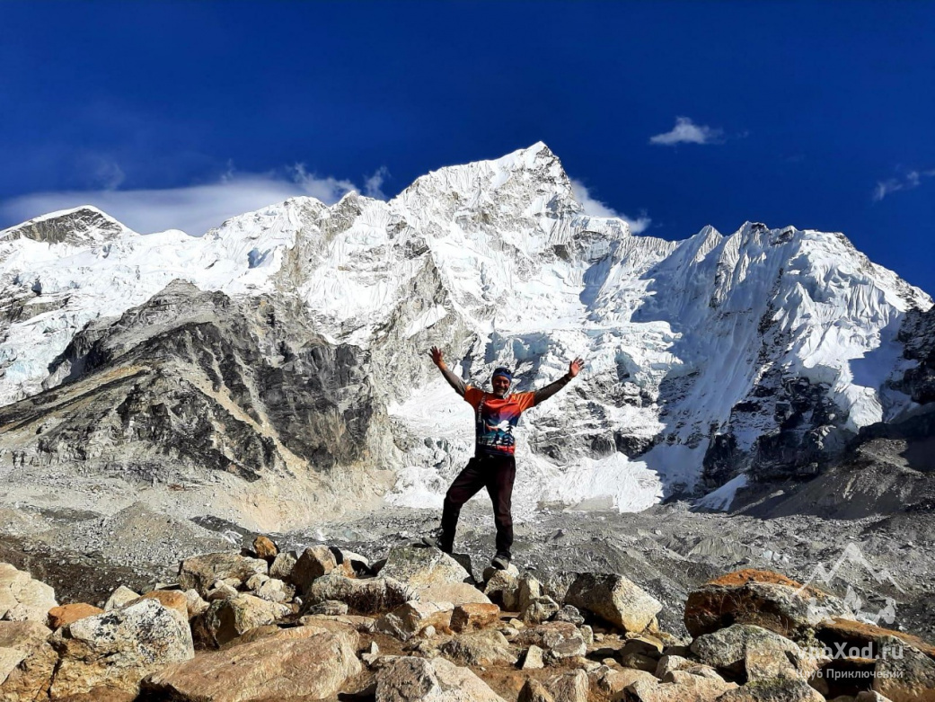Сто лет назад Эверест покоряли одиночки, сейчас вершина стала более доступной