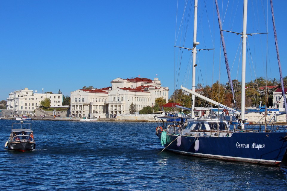 Севастополь. Артиллерийская бухта