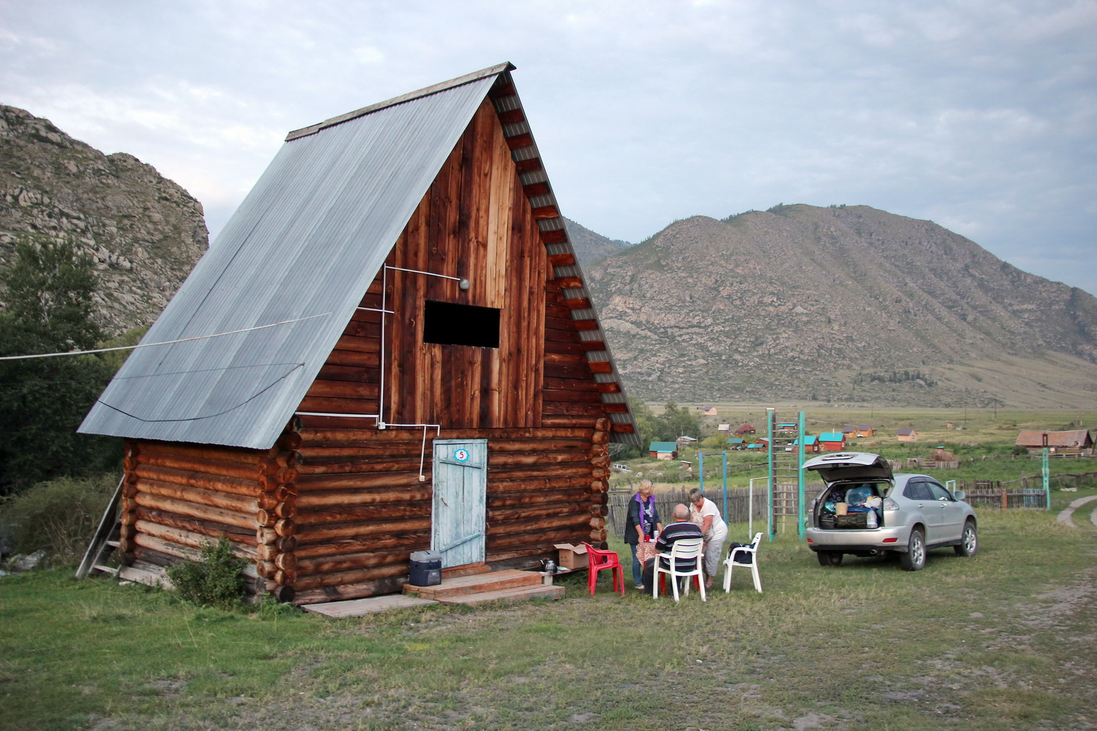 Самым распространенным типом размещения являются туристические базы и кемпинги