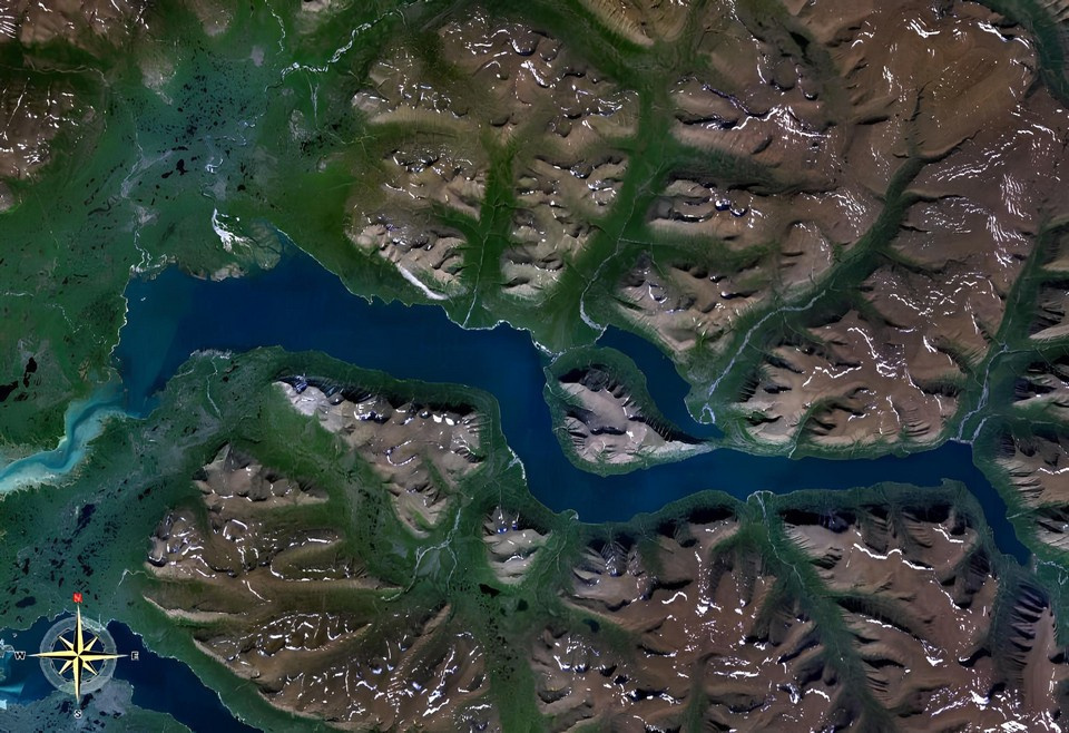Так из космоса выглядит озеро Лама