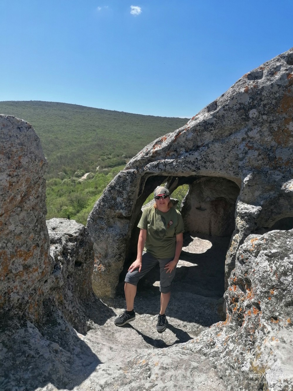 С долиной и пещерными городами связаны старинные легенды