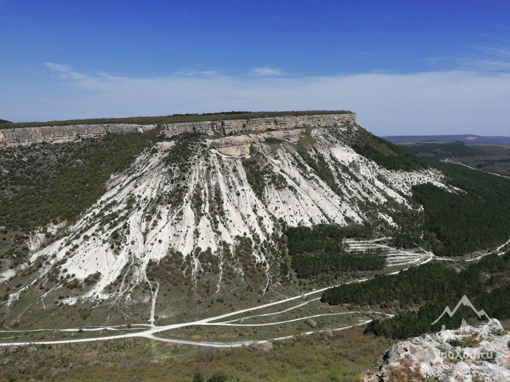 Все туристские объекты в Качинской долине связывает дорога Бахчисарай – Синапное