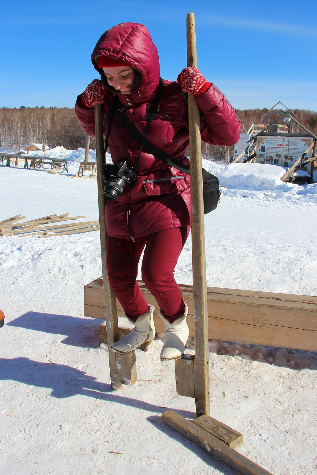 Желающих обучают ходить на ходулях