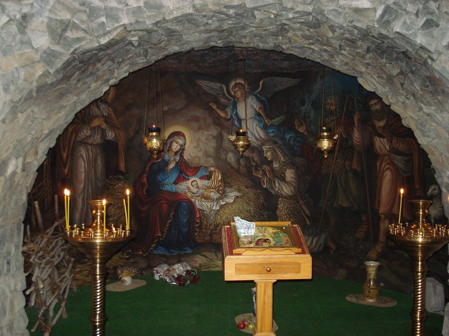 Часовня на Ласпинском перевале