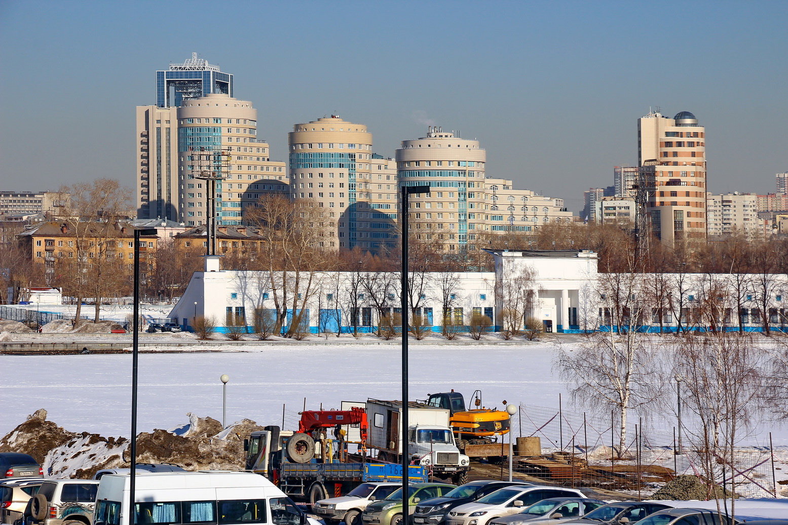 Екатеринбургская зима отличается морозной, но солнечной погодой