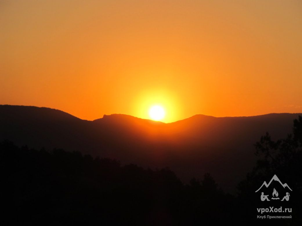 В поход по каньону Узунджа стоит сходить хотя бы затем, чтобы полюбоваться роскошным закатом