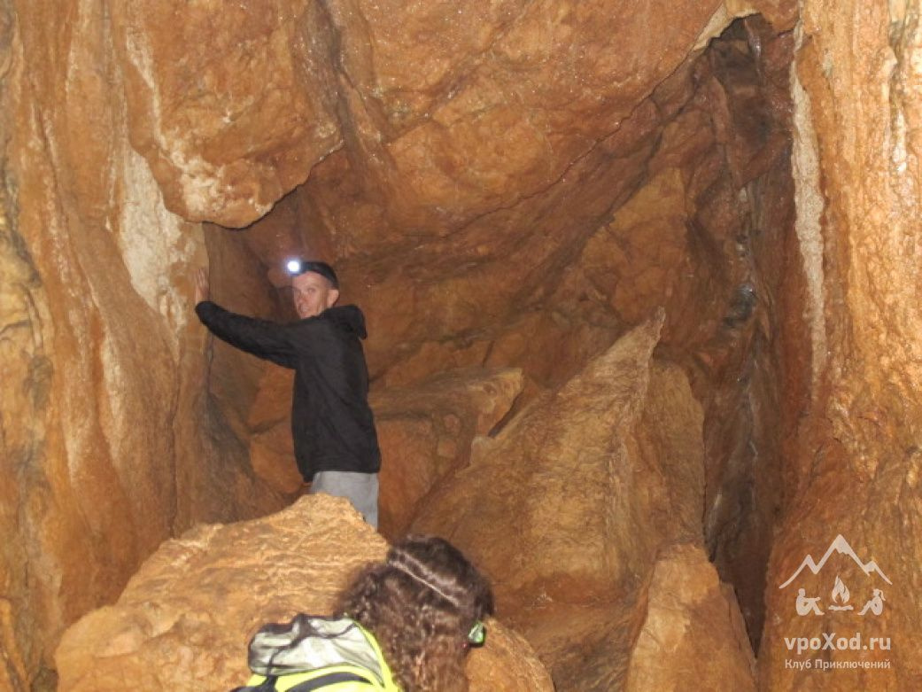 Окрестности каньона Узунджа изобилуют пещерами