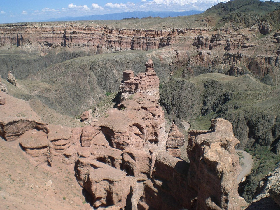 Долина замков в Чарынском каньоне