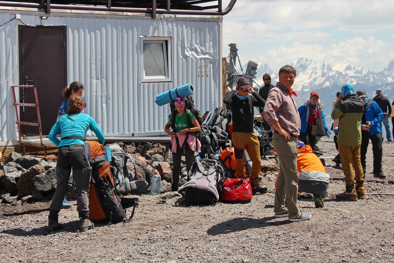 Приобретая билеты, поинтересуйтесь нормой провоза багажа