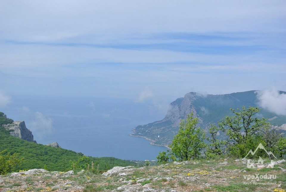 Мыс является западной границей Южного берега Крыма