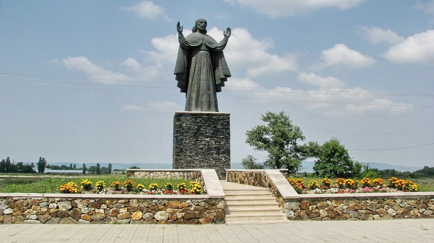 Памятник Христу