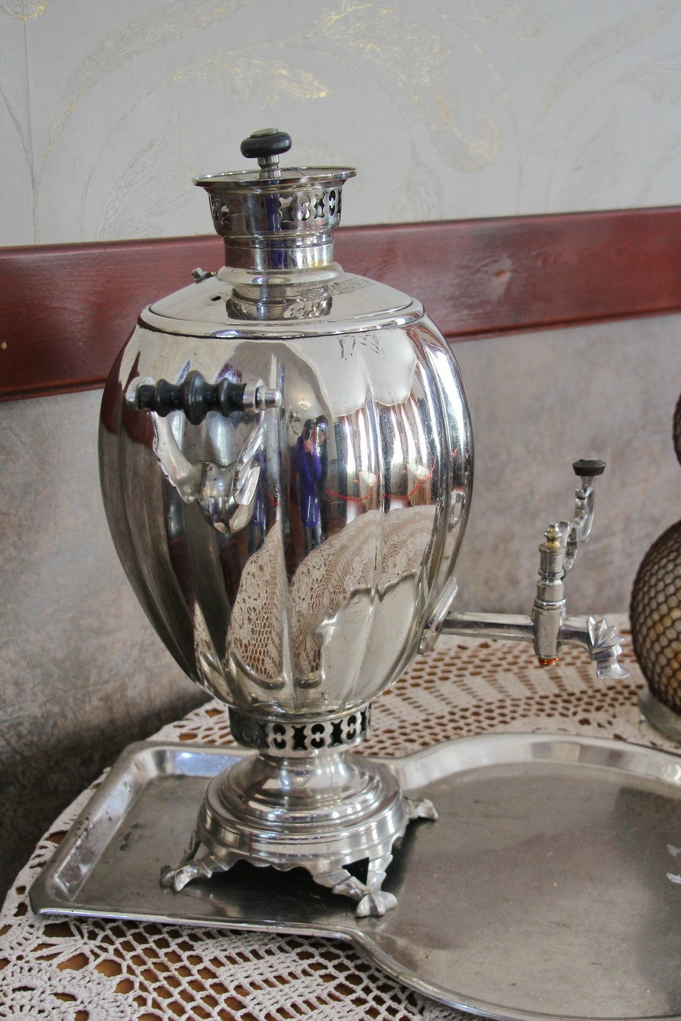 Старинный самовар