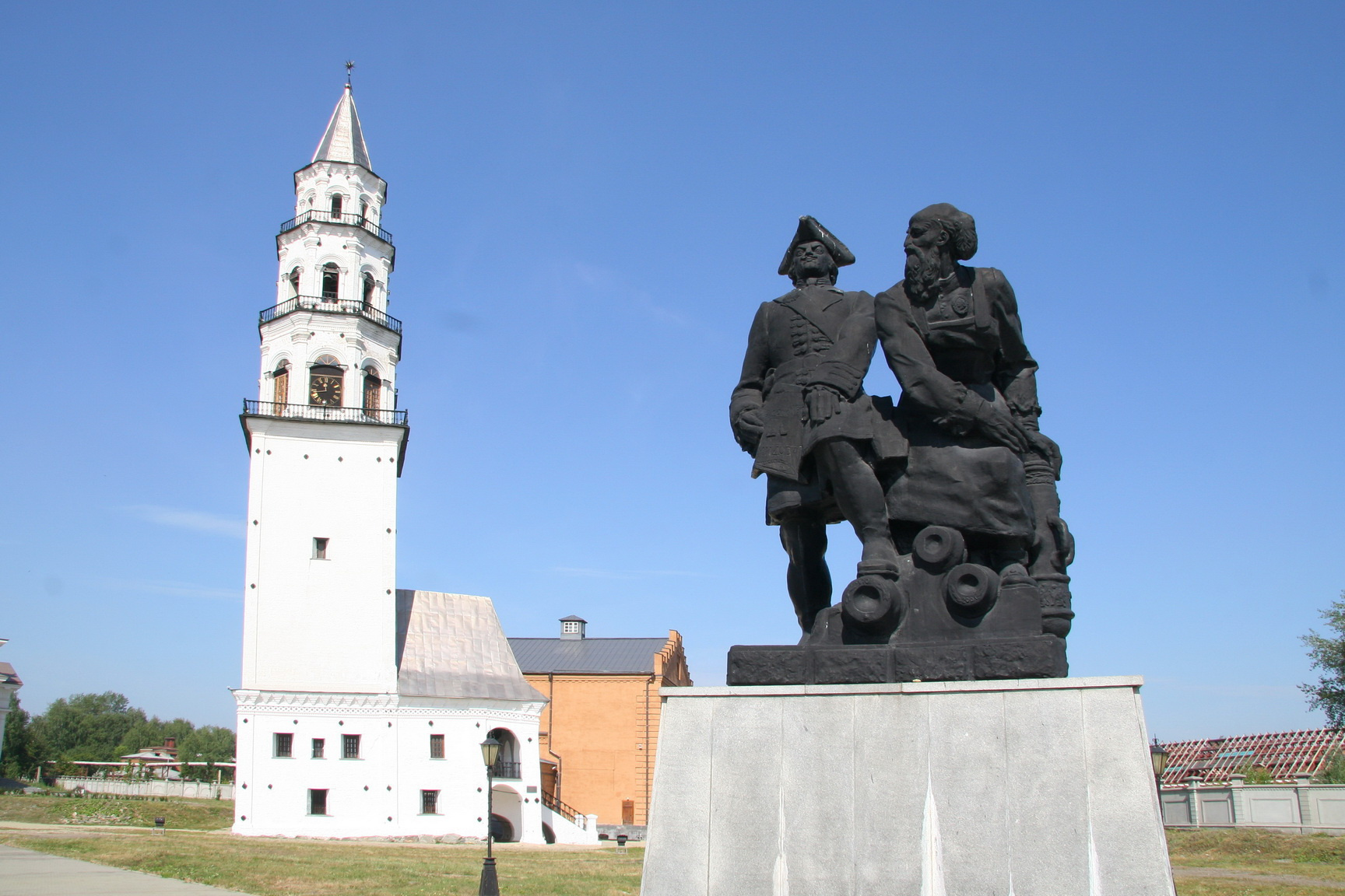 Невьянская башня