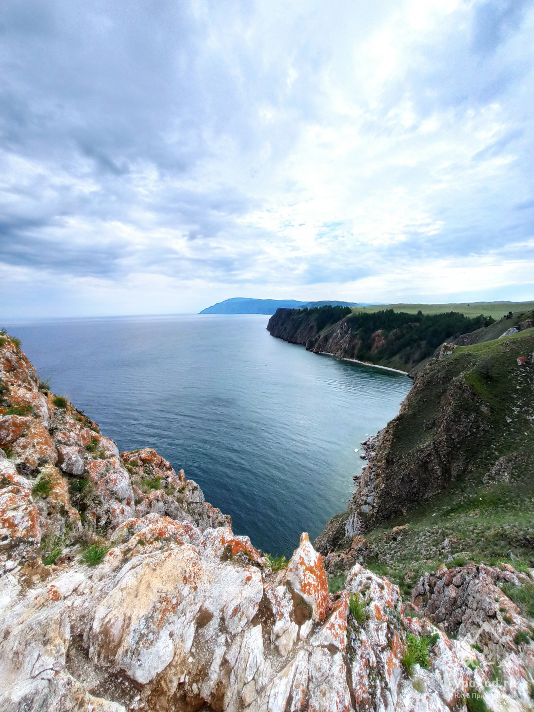 Мыс является крайней северной точкой острова Ольхон