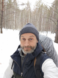 К Суворовским карьерам на снегоступах