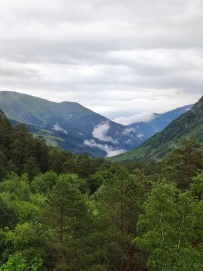 Горный лагерь в Цейском ущелье (Северная Осетия)