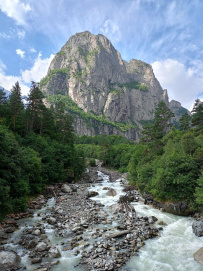 Горный лагерь в Цейском ущелье (Северная Осетия)