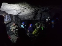Пещерные дети: однодневный поход в Гурьевские каменоломни (Бяки)