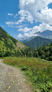 Горный лагерь в Дигории (Северная Осетия)