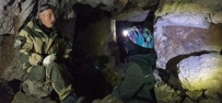 Пещерные дети: однодневный поход в Гурьевские каменоломни (Бяки)