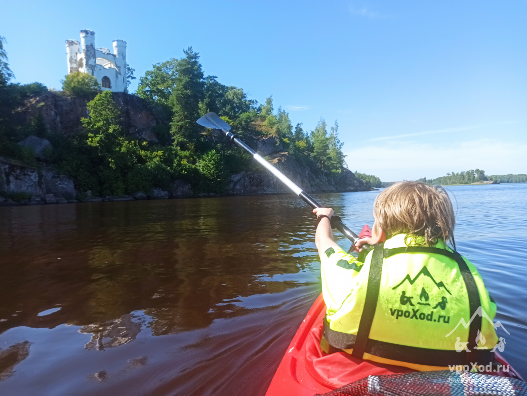 Прогулка вокруг парка Монрепо на каяках (байдарках)