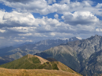 Горный лагерь в Цейском ущелье (Северная Осетия)