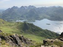 Тур по Лофотенским островам и Норвежскому морю на морских каяках + треккинг в горы