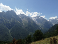 Горный лагерь в Цейском ущелье (Северная Осетия)