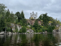 Прогулка вокруг парка Монрепо на каяках (байдарках)