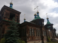 Знакомство с Киргизией: трекинг без рюкзаков