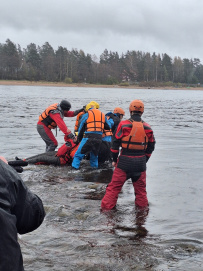 Тренировка по спасработам для водников в Лосево