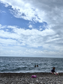 Семейный лагерь на море в Абхазии