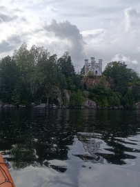 Прогулка вокруг парка Монрепо на каяках (байдарках)