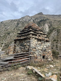 Горный лагерь в Дигории (Северная Осетия)