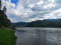 Сплав по реке Чарыш на байдарках