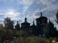 Знакомство с Киргизией: трекинг без рюкзаков