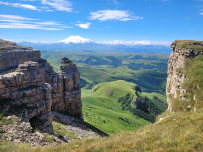 Горный лагерь на царском курорте (Джилы-су север Приэльбрусья)