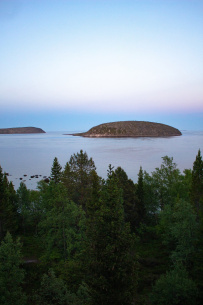 Кемские шхеры и загадочные Кузова. По белому морю на морских каяках (с лодкой)
