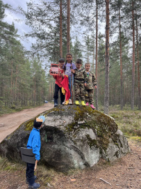 Если с другом вышел в путь
