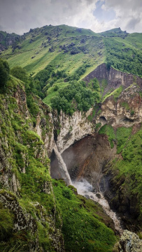 Горный лагерь на царском курорте (Джилы-су север Приэльбрусья)