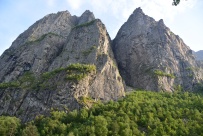 Горный лагерь в Цейском ущелье (Северная Осетия)