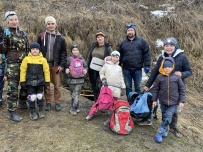 Пещерные дети: однодневный поход в Гурьевские каменоломни (Бяки)