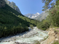 Горный лагерь в Цейском ущелье (Северная Осетия)